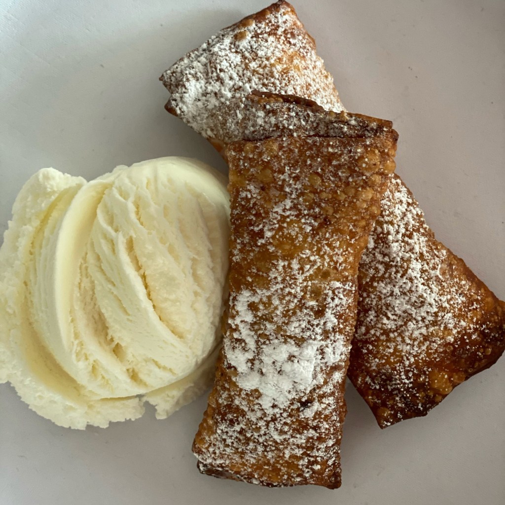 Deep Fried Apple Pie Egg Rolls